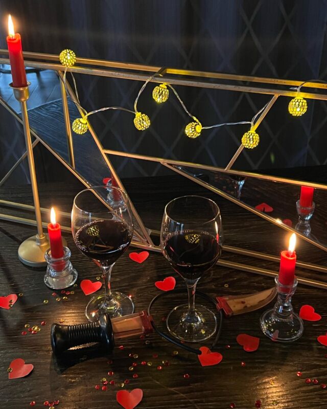 Bring out your inner detective with our murder mystery dinner February 10th you won’t want to miss it!❤️✨  Purchase your ticket today by calling 519-624-7755!  #kwvalentines #valentinesdinner #valentinesmurdermystery #murdermystery #kwevents #cambridgehotel #valentinesday2023