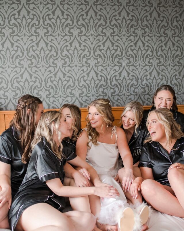 💍💫 Still searching for your dream venue? Look no further! Join us for anOpen House this Saturday, November 16th, 11am-3pm at The Venue. Come explore our beautiful space, get inspired, and find the perfect place to say “I do”!  This is your chance to see it all close — we can’t wait to help make your wedding vision come to life! 💫  #weddingvenue #weddings #weddingopenhouse #openhouse #weddingplanning #newlyengaged #cambridgeweddings