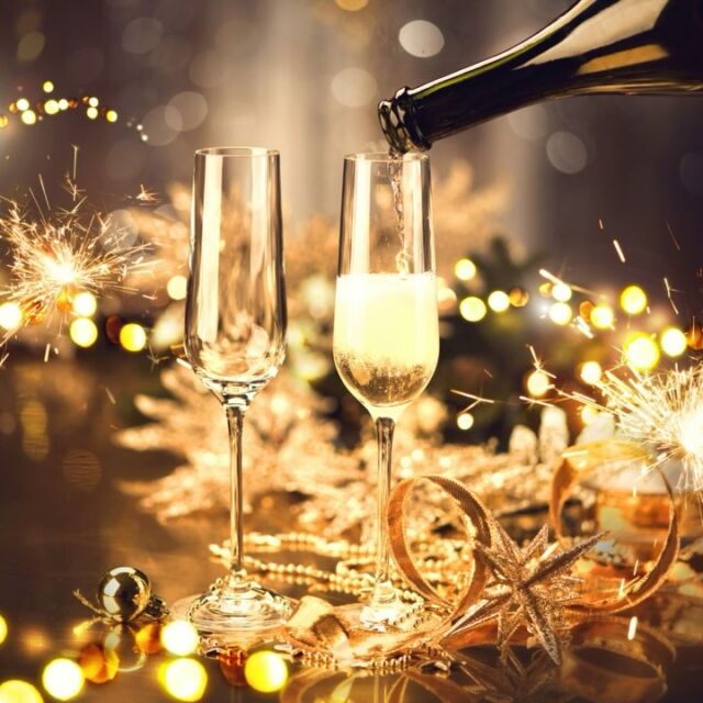 ✨Ring in 2025 with us! 💫
Join us for a night full of flavour and fun at The Bruce Craft House this New Year’s Eve! Indulge in a delectable 3-course plated dinner, groove to live music by Sammy Duke, and soak in the festive atmosphere as we welcome the New Year in style 🥂
✨Reserve your spot now on OpenTable! ✨
If you can’t make it for NYE, don’t miss our New Year’s Day Brunch! Enjoy our Harvest Table with fresh, seasonal dishes and select a plated brunch item from our kitchen, crafted to perfection. 🍴
Good food, great company, and the perfect way to kick off 2025! 🥂
Don’t wait—reserve now on OpenTable! See you there! 🙌 Link in bio! 
#NYE2025 #BrunchVibes #CheersTo2025